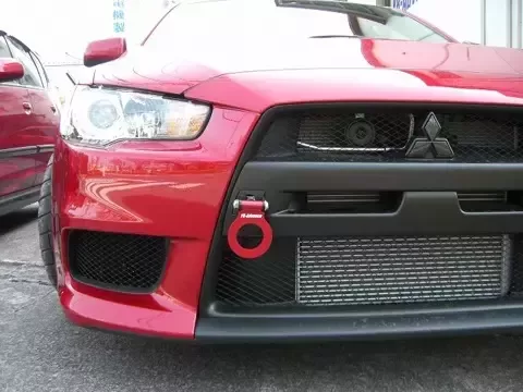 Буксировочный крюк Lancer X